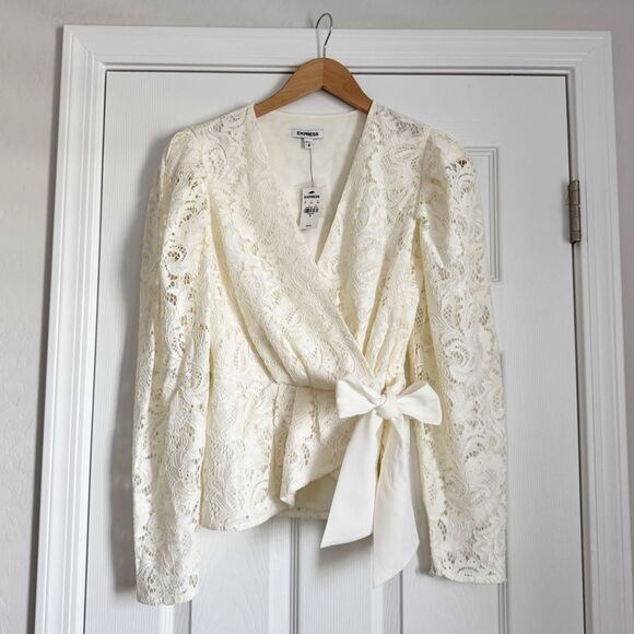 NWT Express Cream Lace Wrap Top with Bow Tie Side Size M - Picture 2 of 9